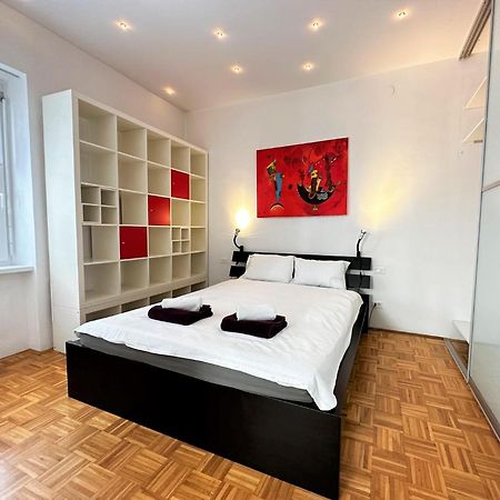 Charming Starry Night Apartment Ljubljana Kültér fotó