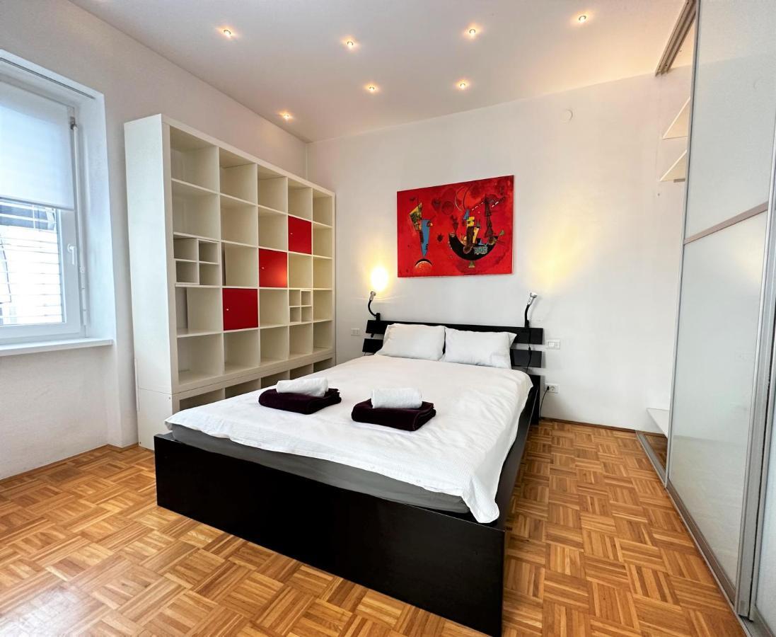 Charming Starry Night Apartment Ljubljana Kültér fotó