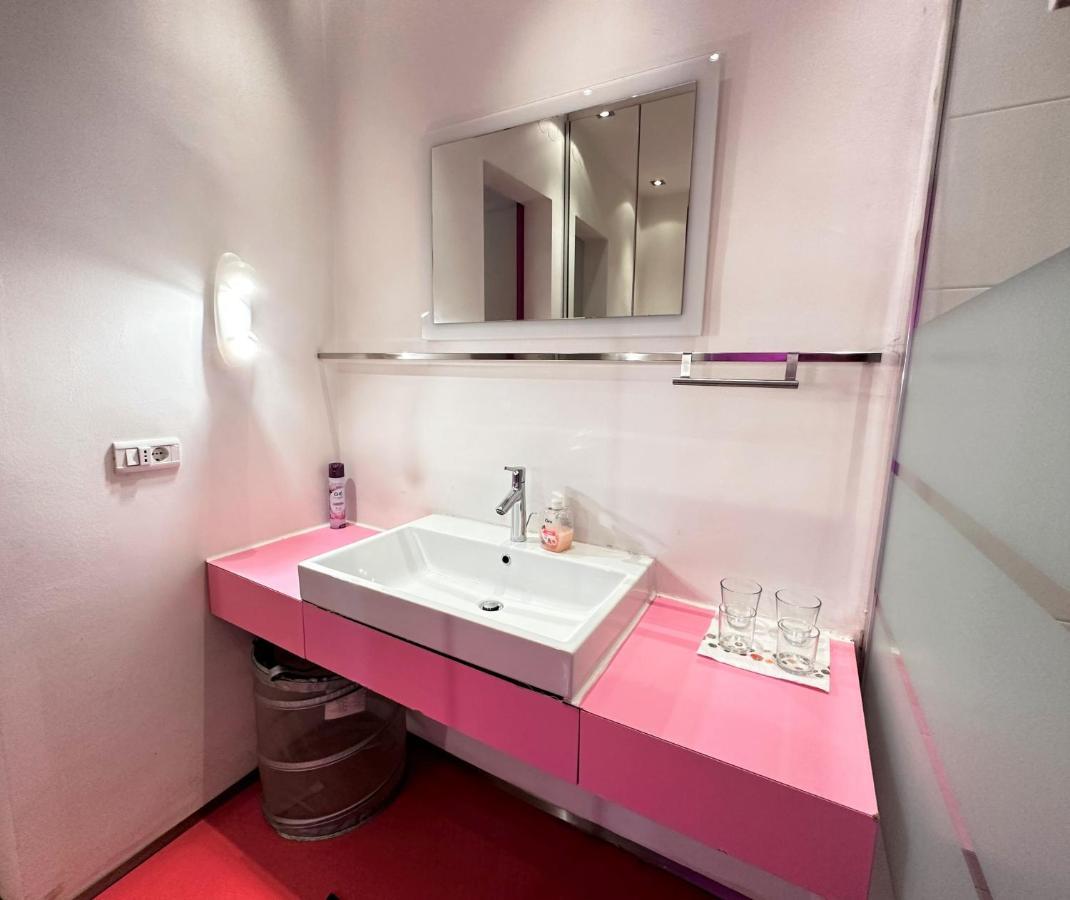 Charming Starry Night Apartment Ljubljana Kültér fotó